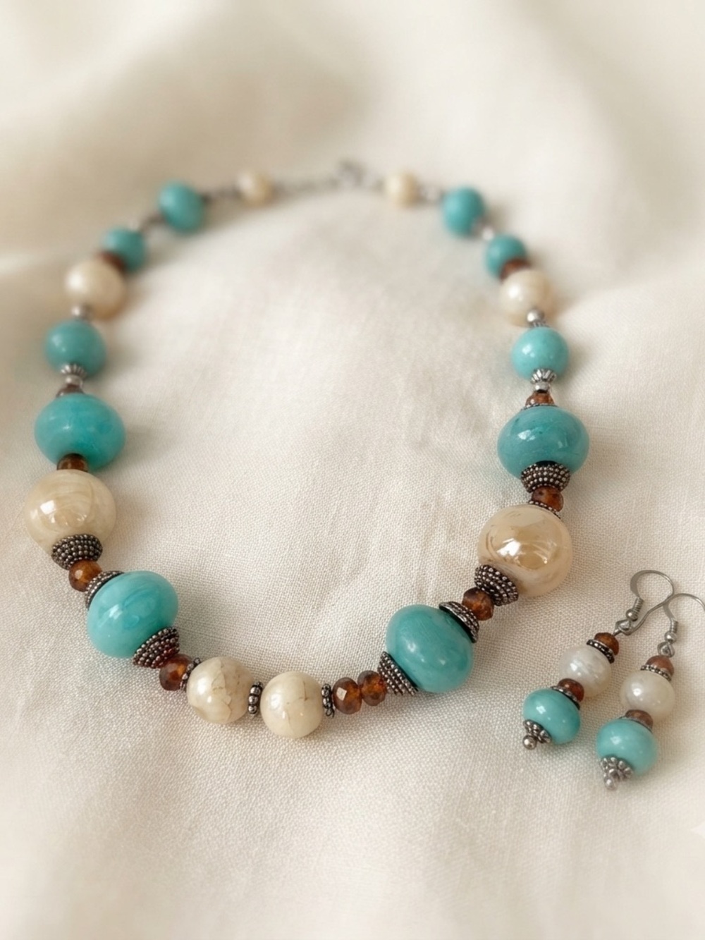Vintage Turquoise & Cream Quartz Beaded Necklace & Earring Set